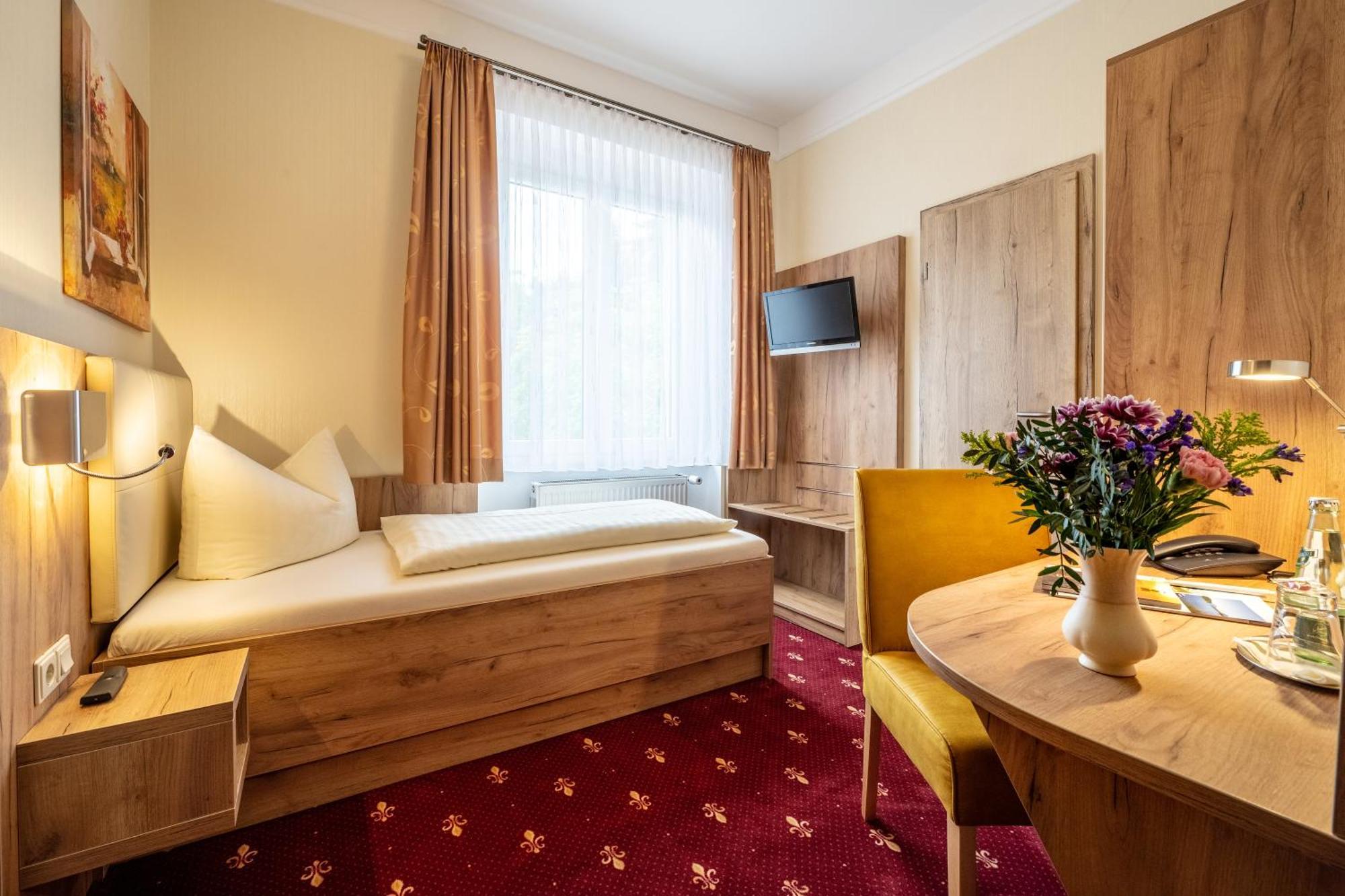Flair Hotel Villa Ilske Bad Kosen Eksteriør billede